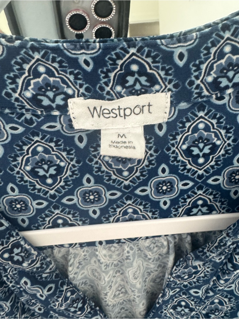 Westport Navy Blue Printed V-Neck Button-Front Blouse - Picture 4 of 6